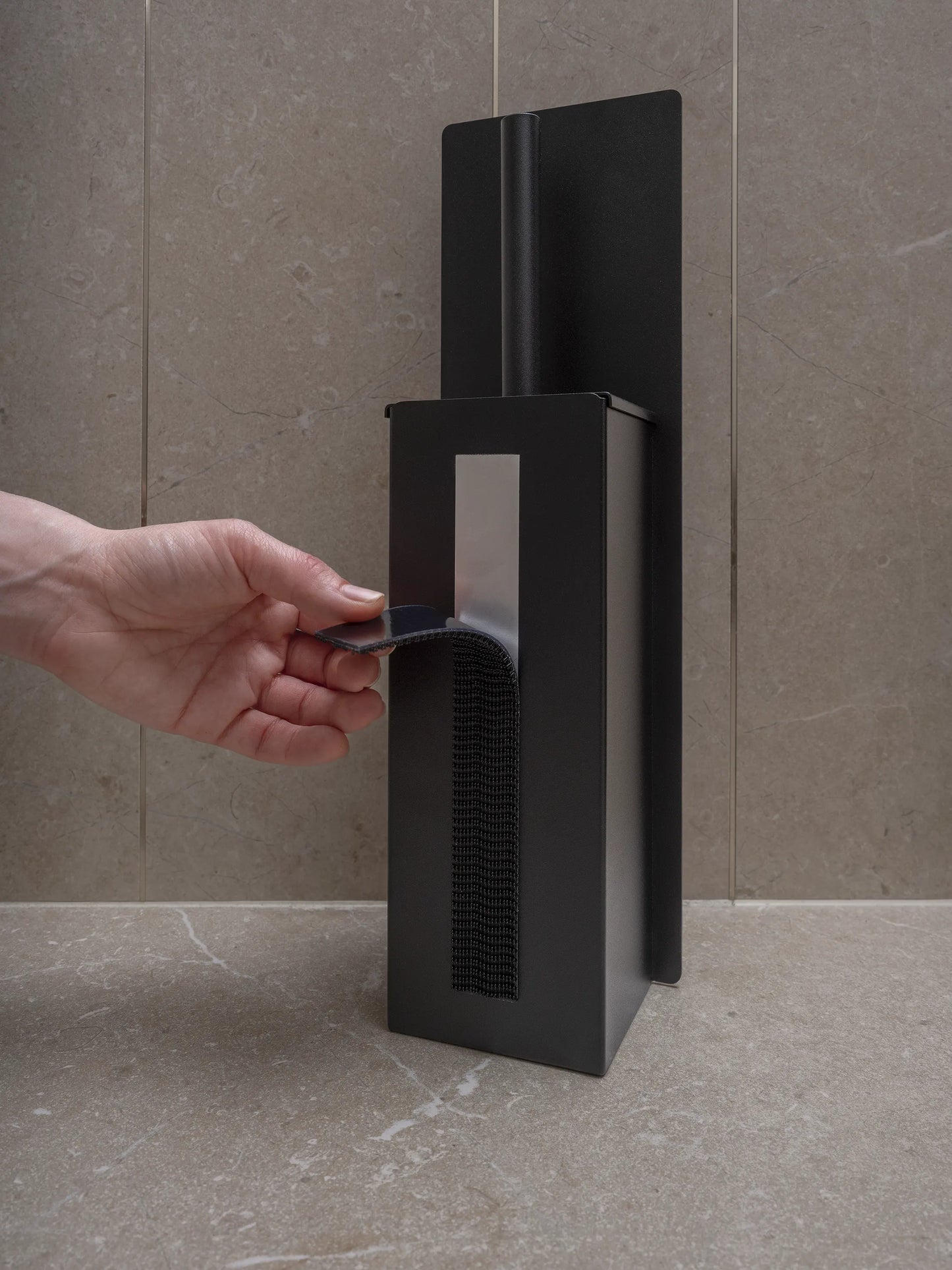 Schwarze Toilettenbürste MUORO