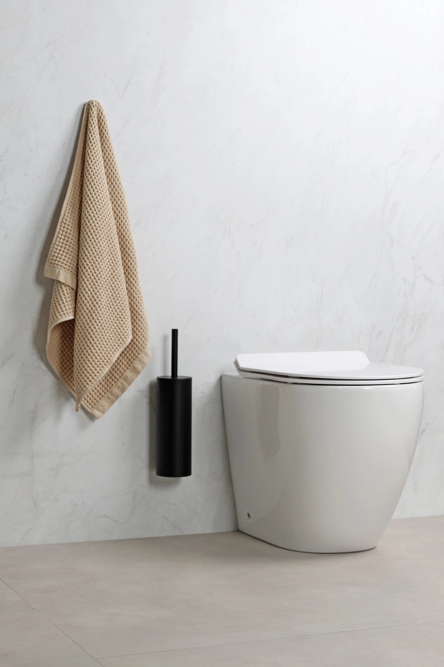 Schwarze Toilettenbürste EQULA