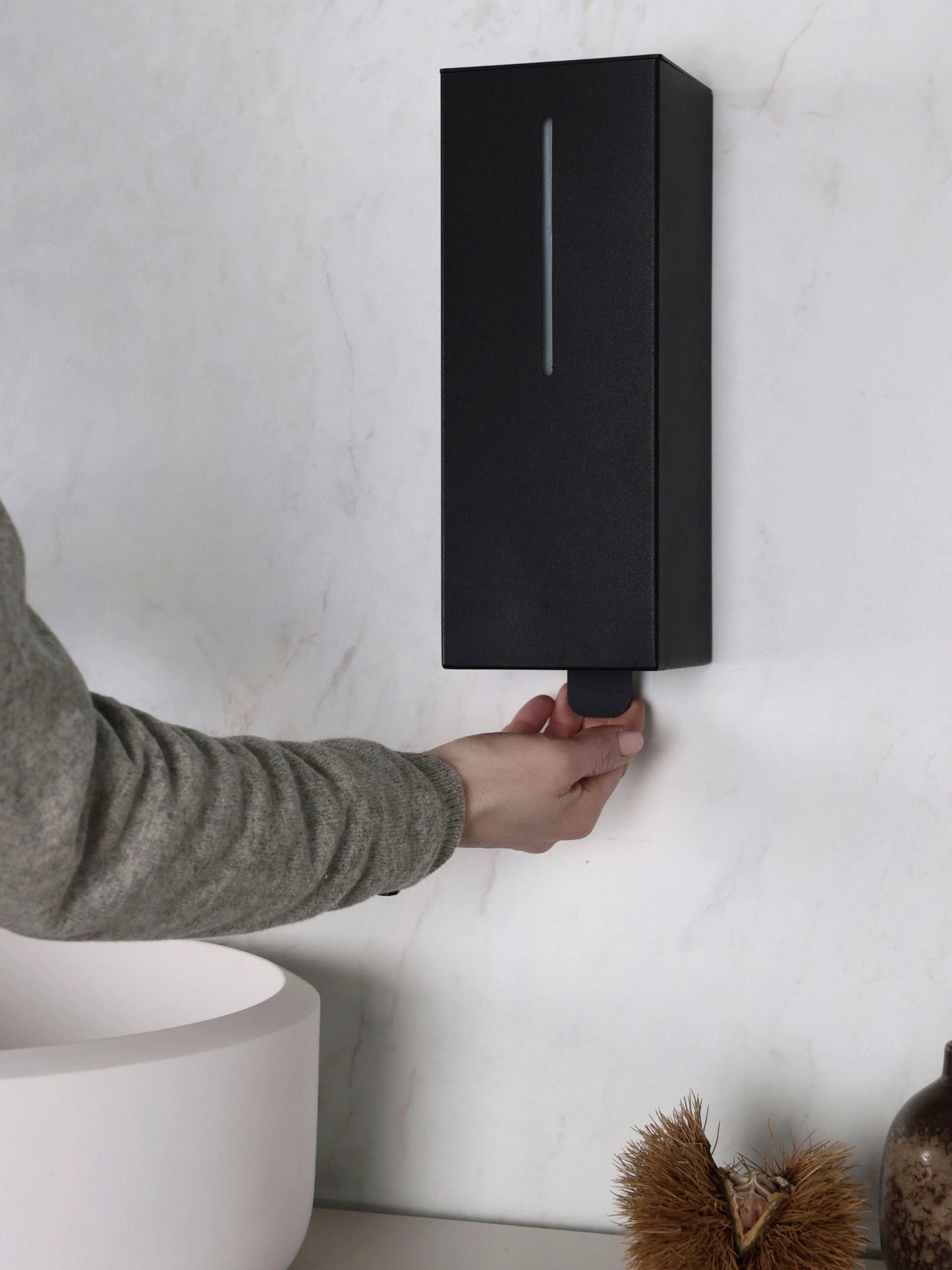 Schwarzer ALVIN Seifenspender