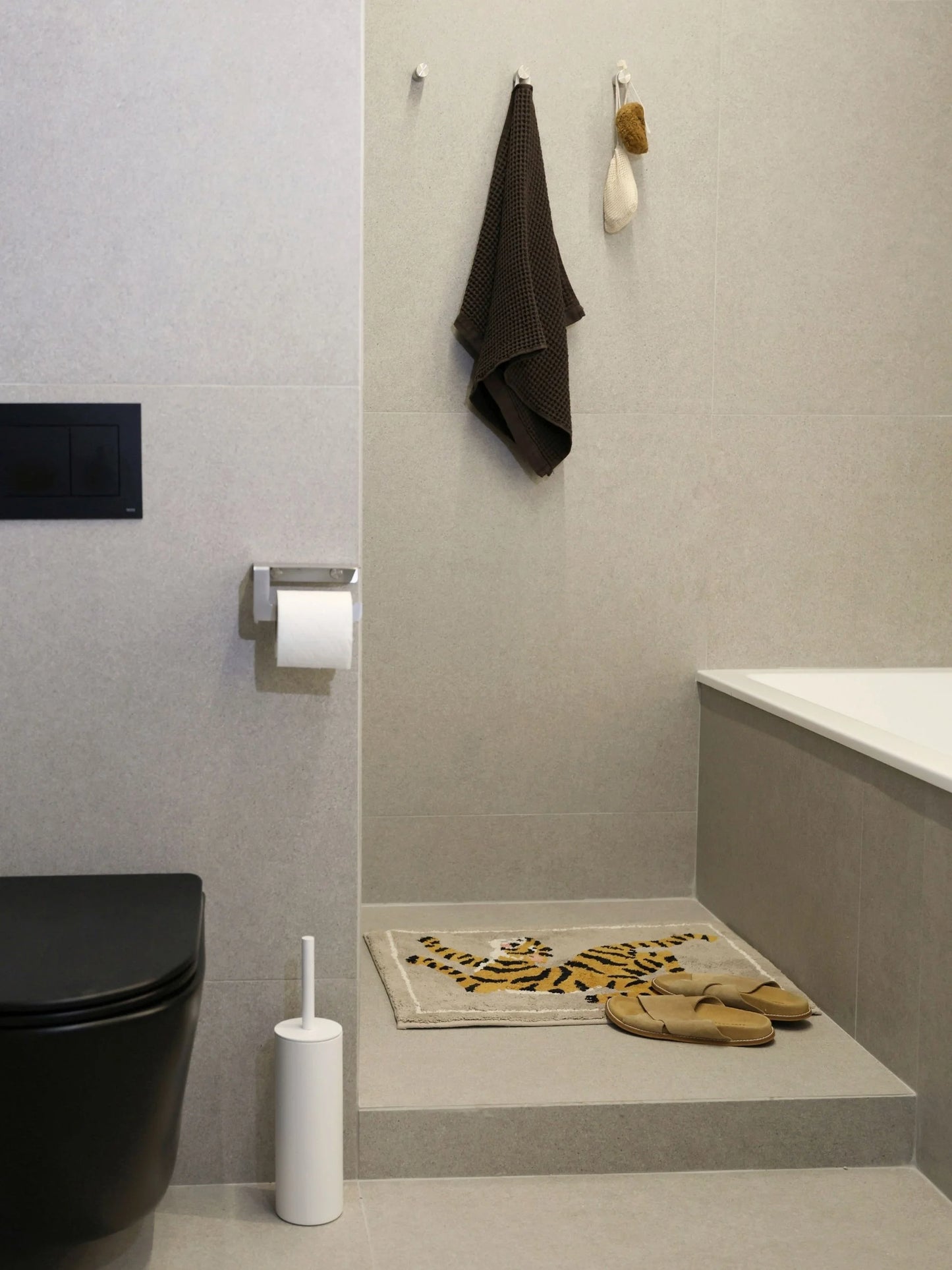 Gebürsteter Edelstahl DIARA Toilettenpapierhalter