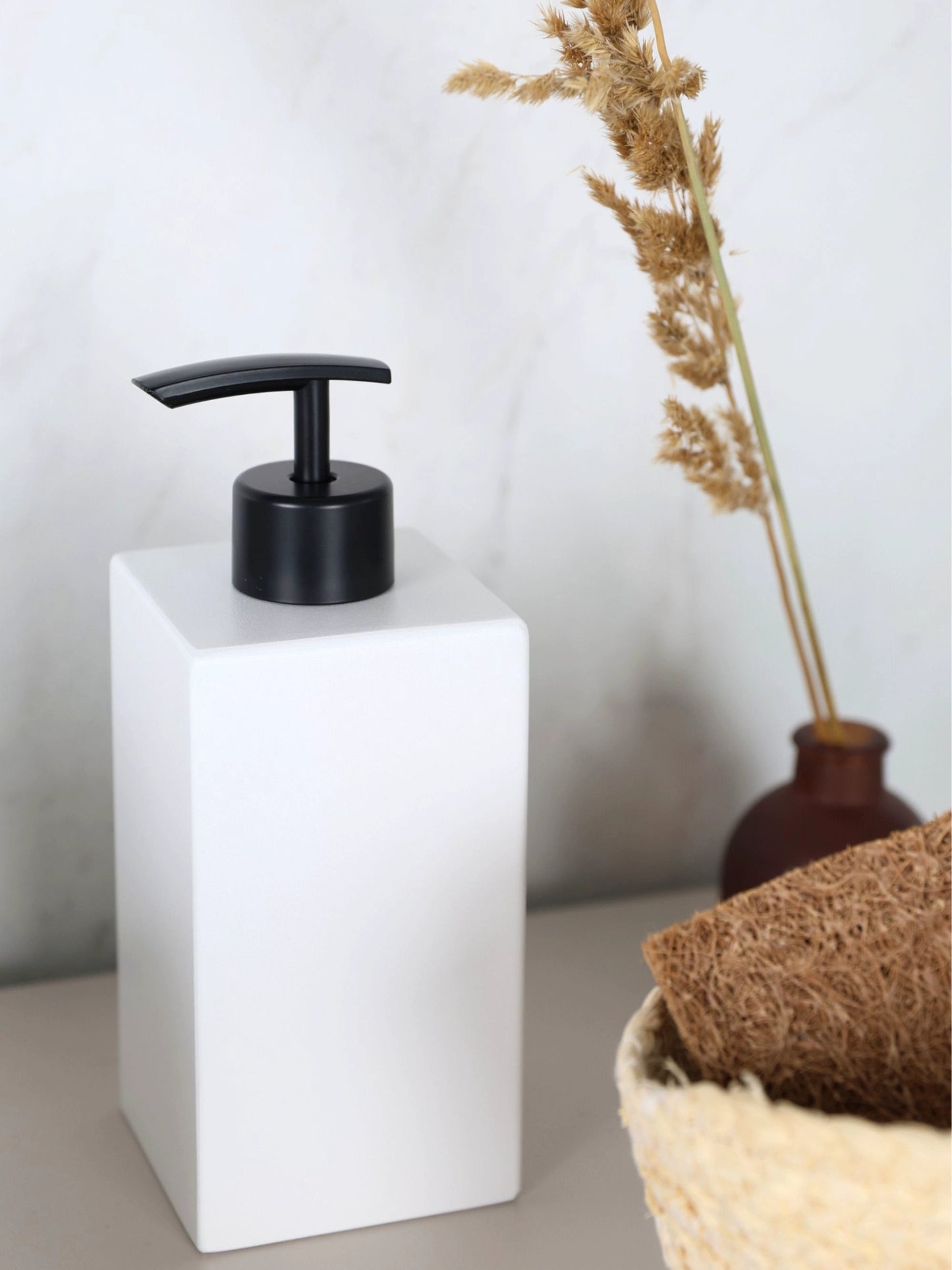 Weißer Seifenspender FRIEGO