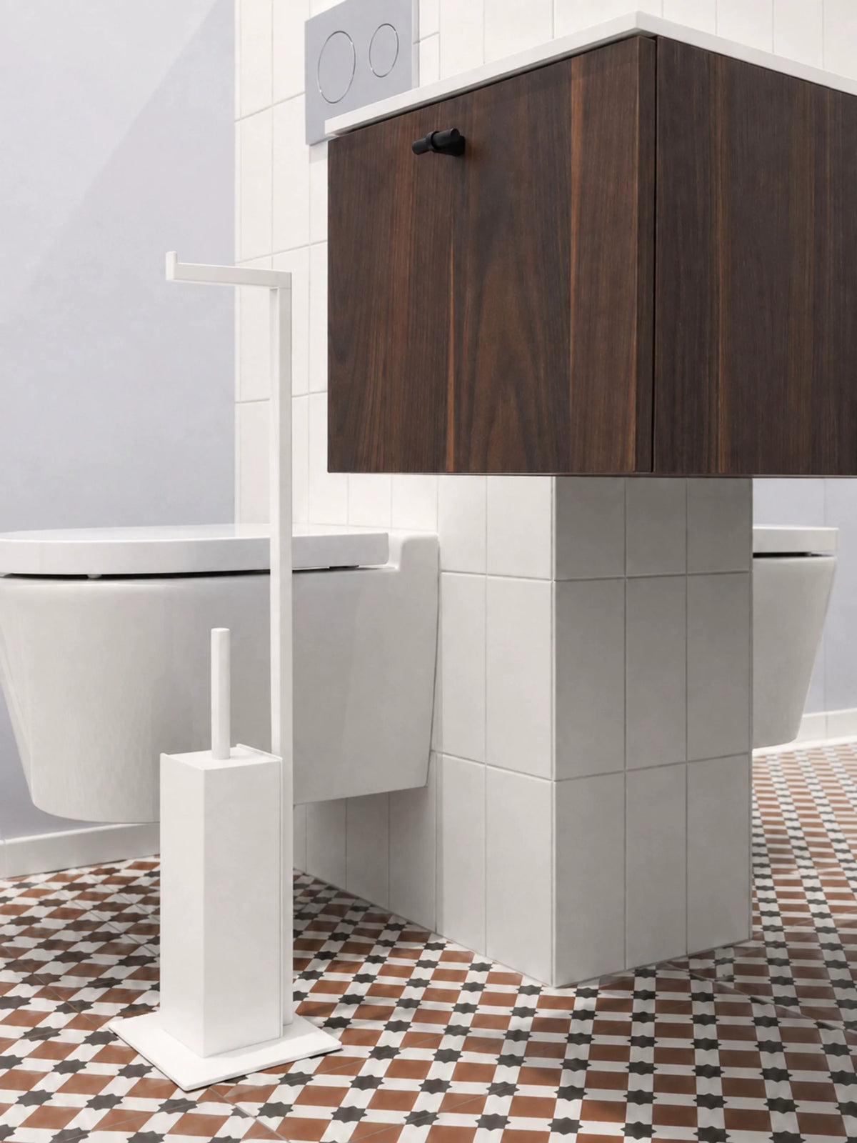 Weißer QUARIO Toilettenpapierständer mit Toilettenbürste