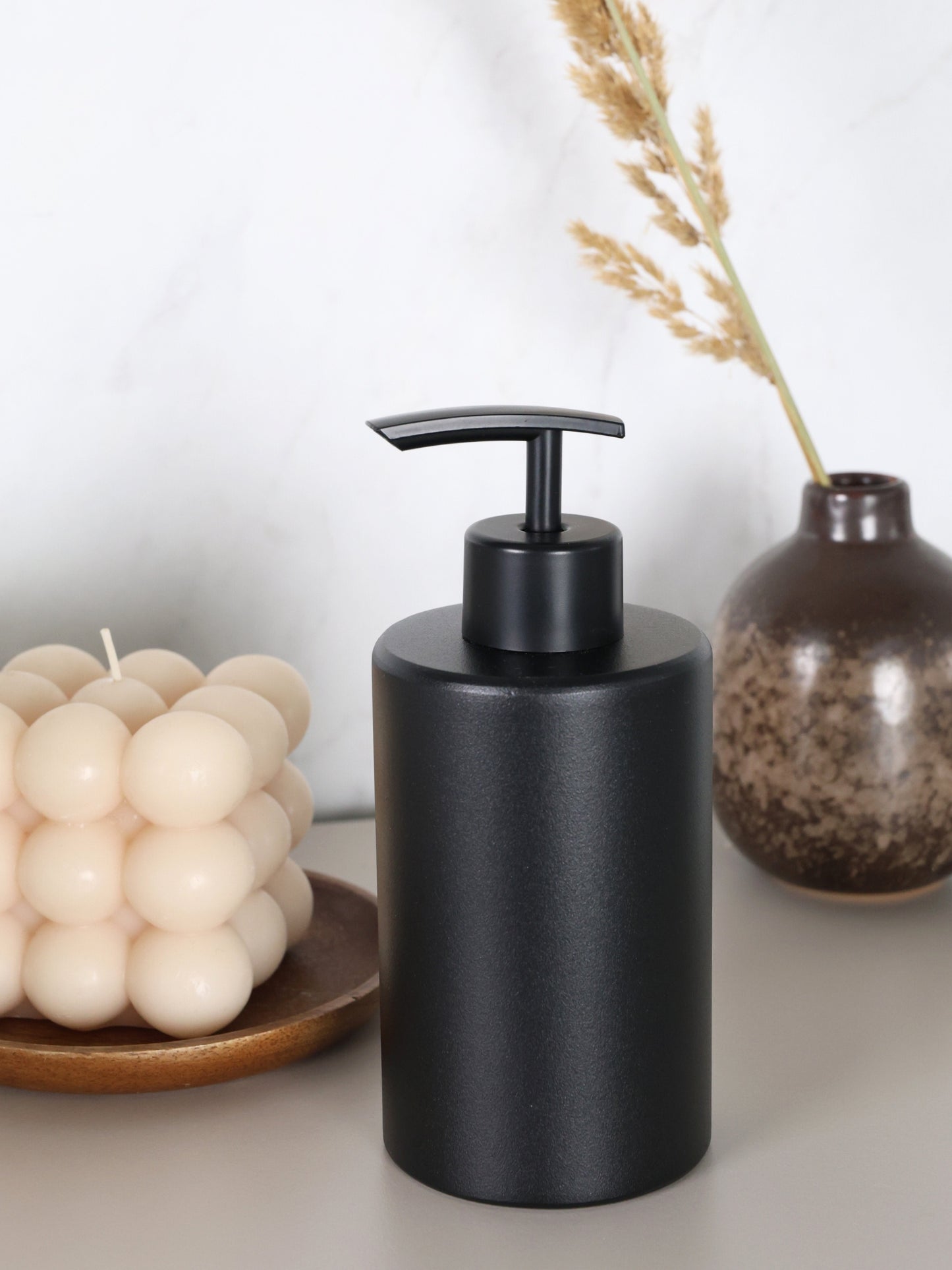 Schwarzer Seifenspender TELIS