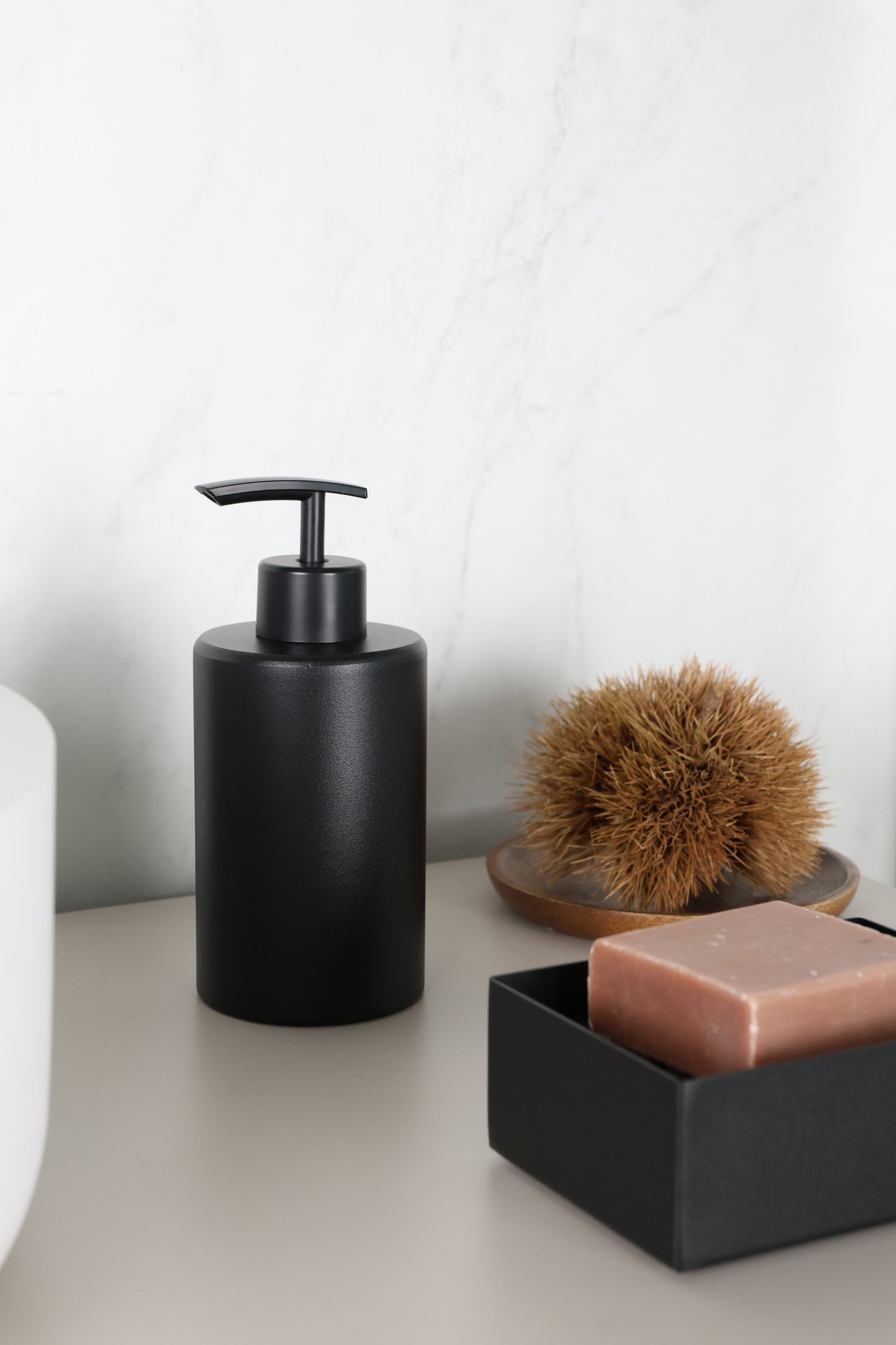 Schwarzer Seifenspender TELIS