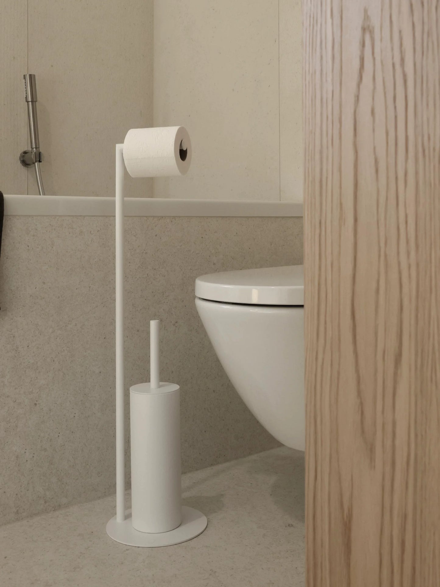 Weiße Bürste mit Papierhalter TORIA