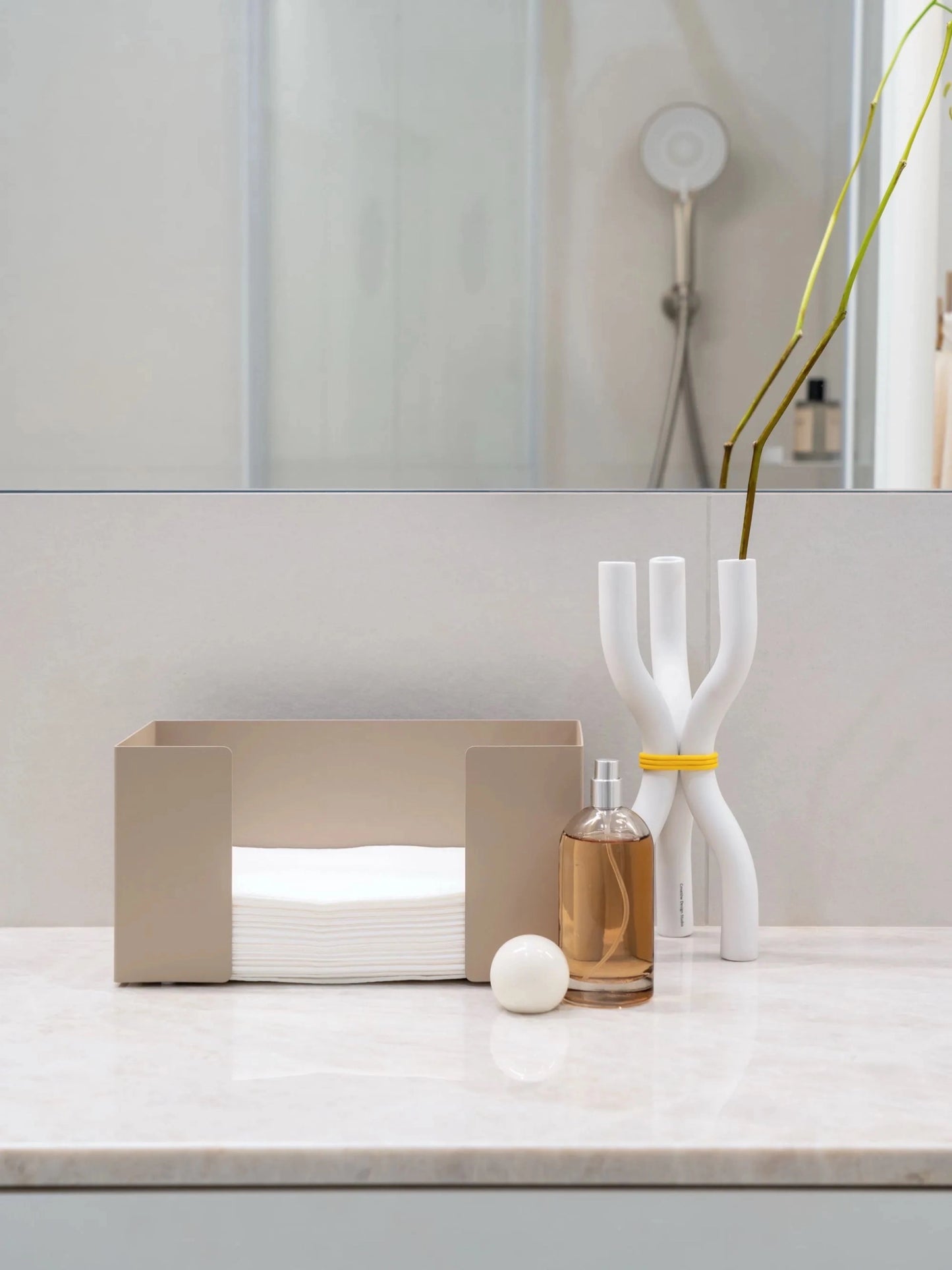 Beiger CRESTO Handtuchspender